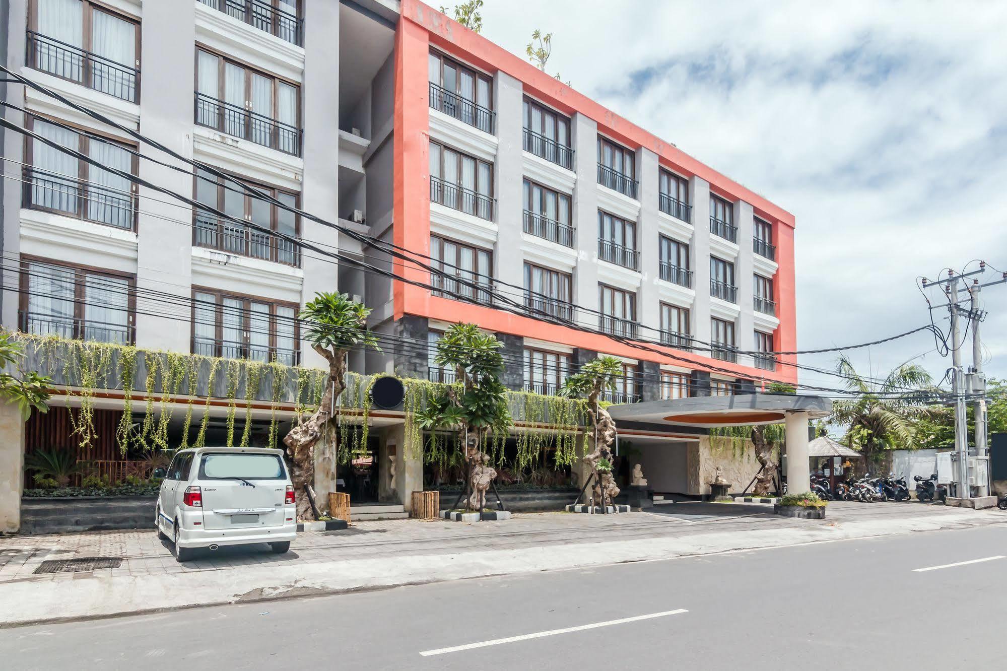 Zen Rooms Seminyak Pangkung Sari Esterno foto