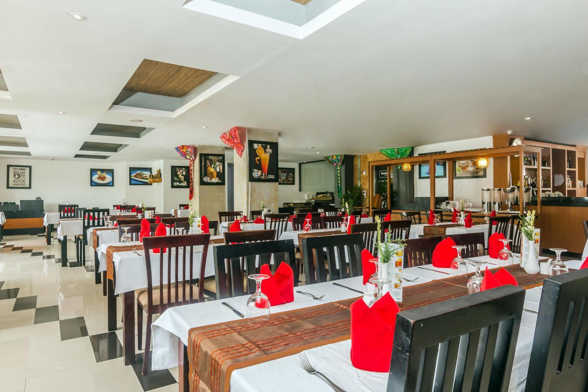 Zen Rooms Seminyak Pangkung Sari Esterno foto