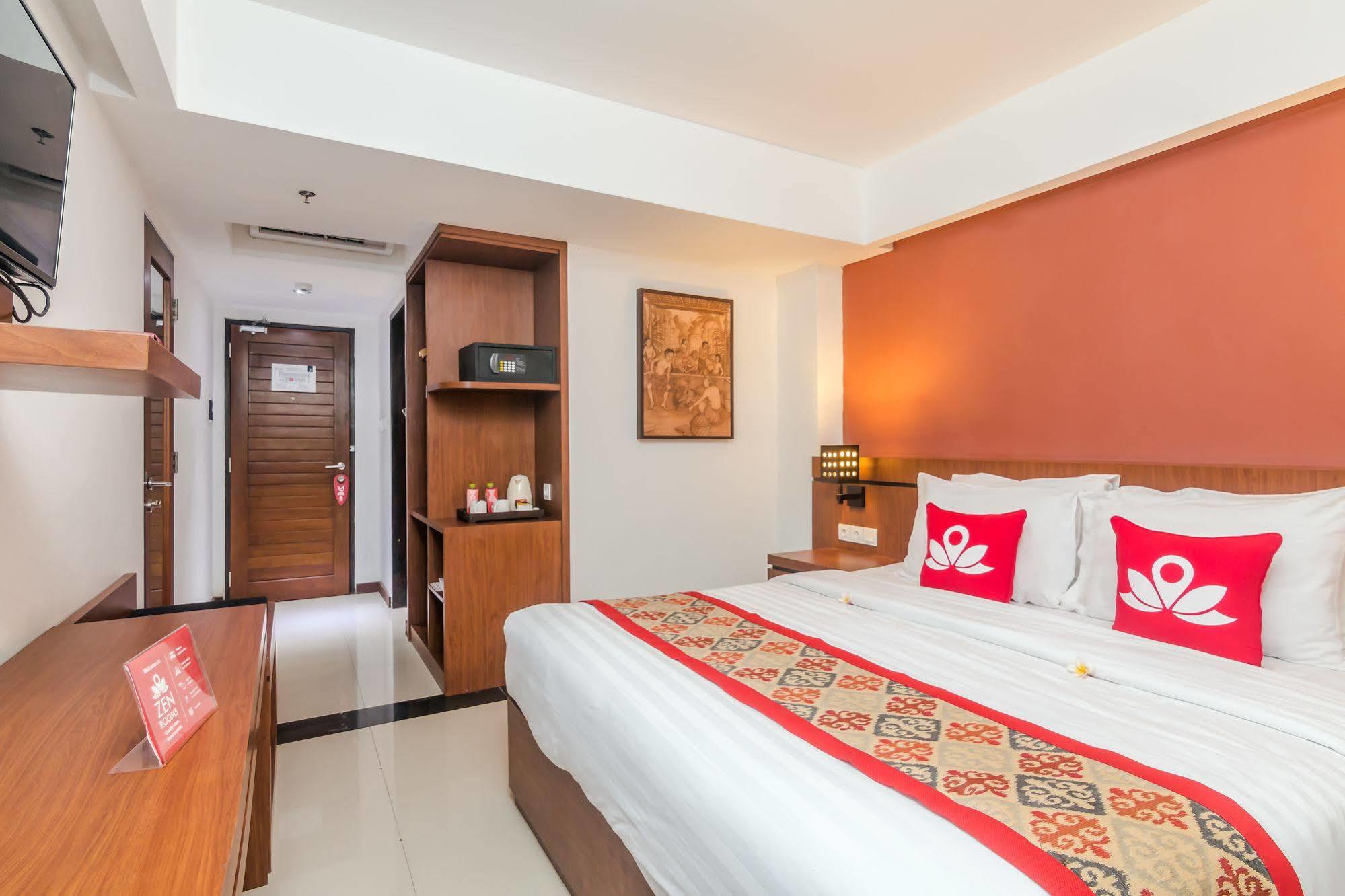 Zen Rooms Seminyak Pangkung Sari Esterno foto