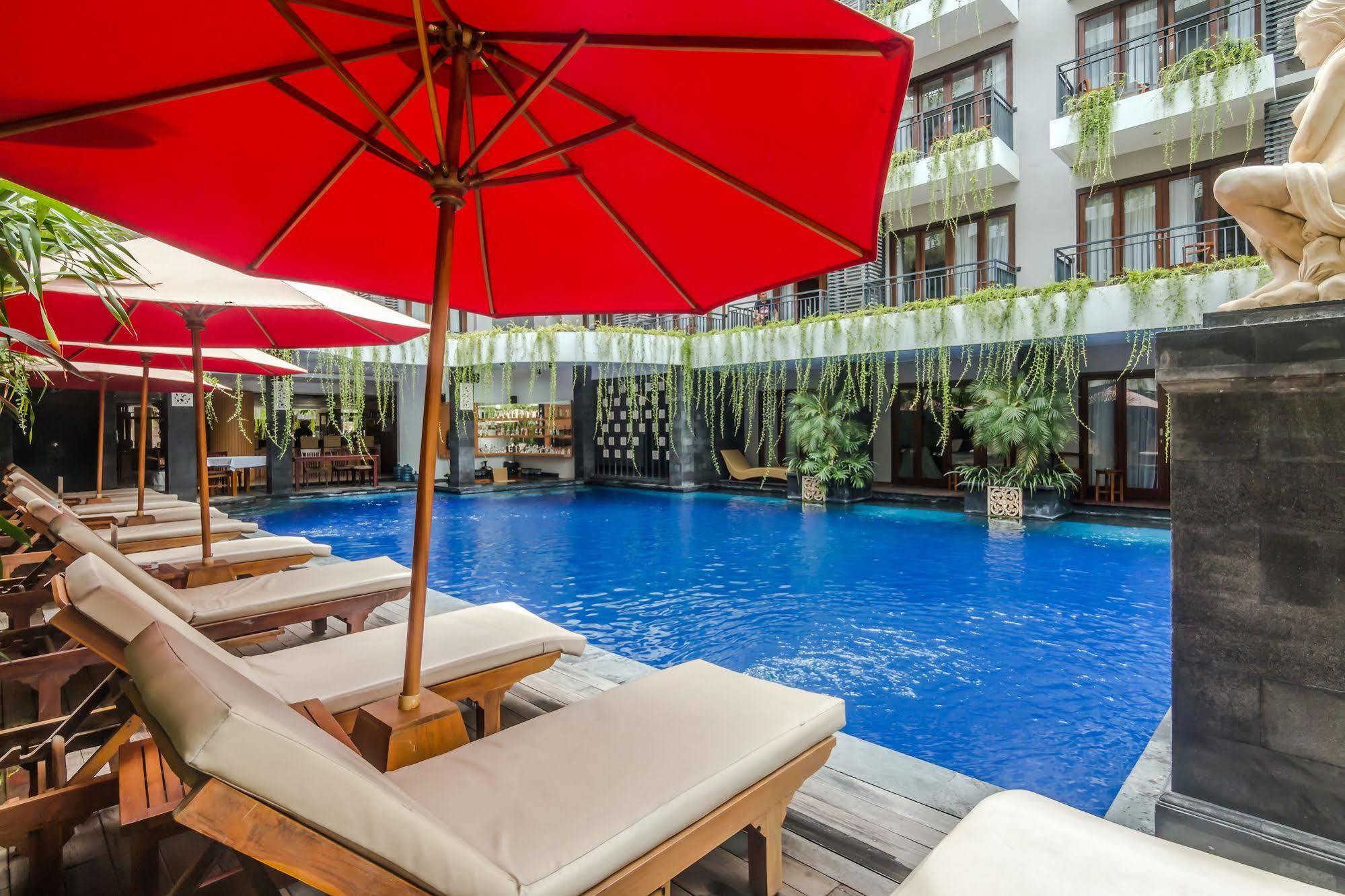 Zen Rooms Seminyak Pangkung Sari Esterno foto